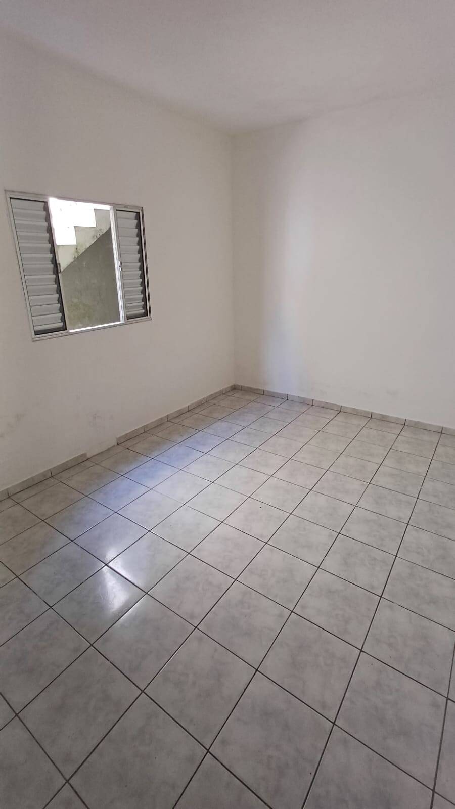 Casa para alugar com 2 quartos, 140m² - Foto 12