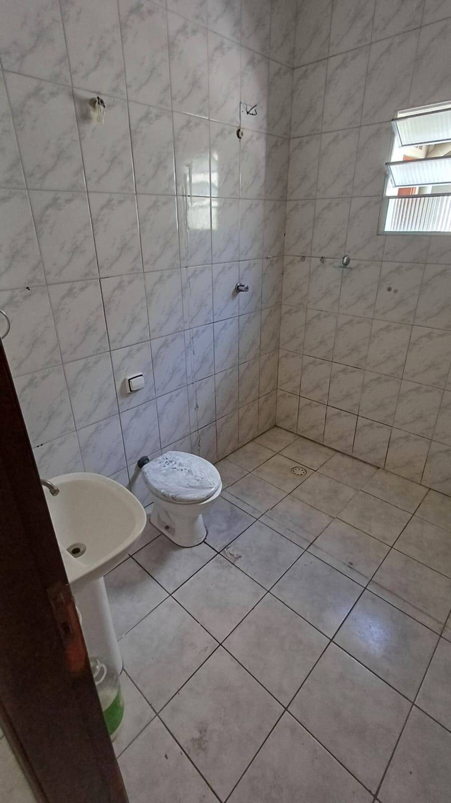 Casa para alugar com 2 quartos, 140m² - Foto 10