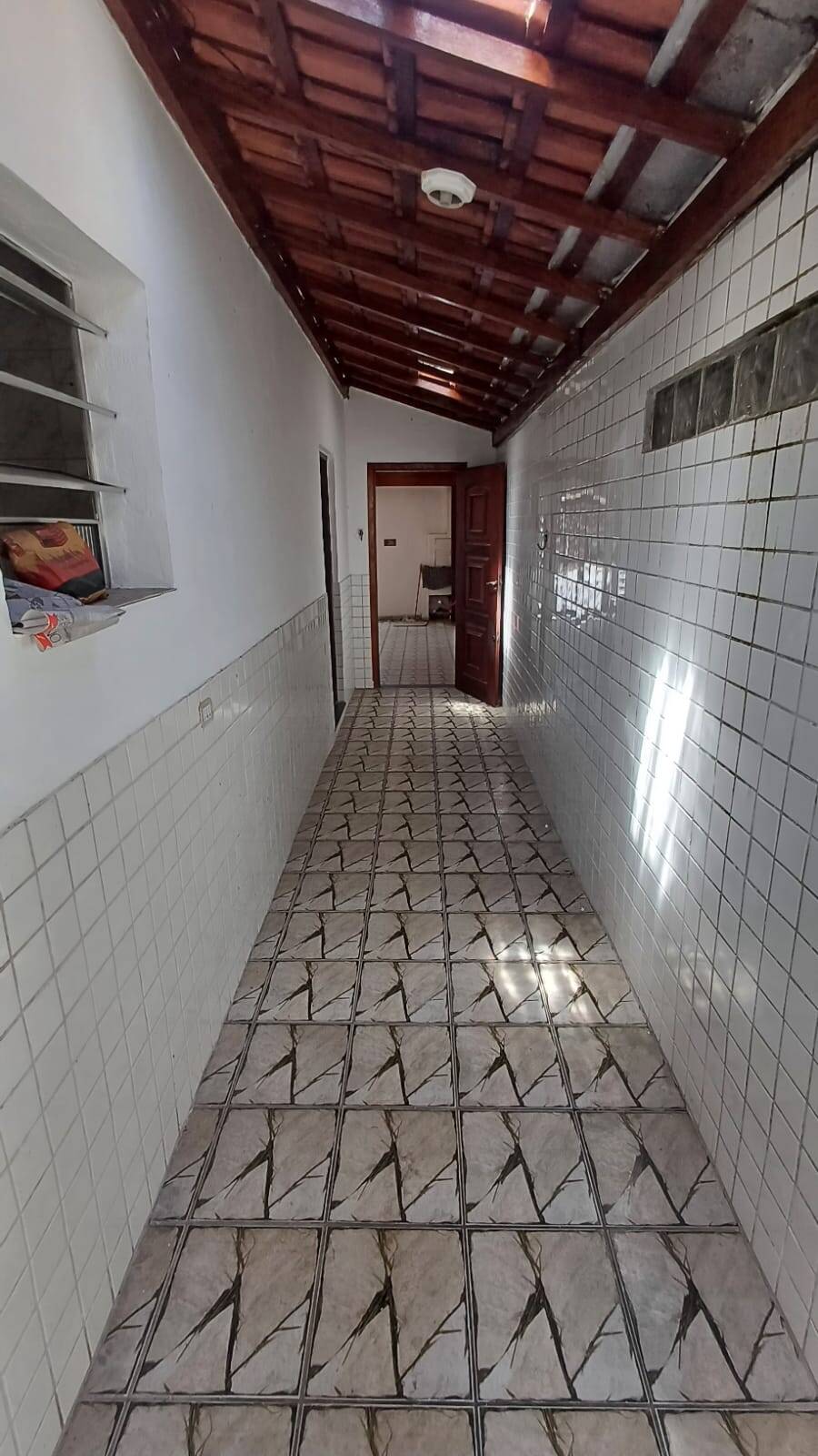 Casa para alugar com 2 quartos, 140m² - Foto 15