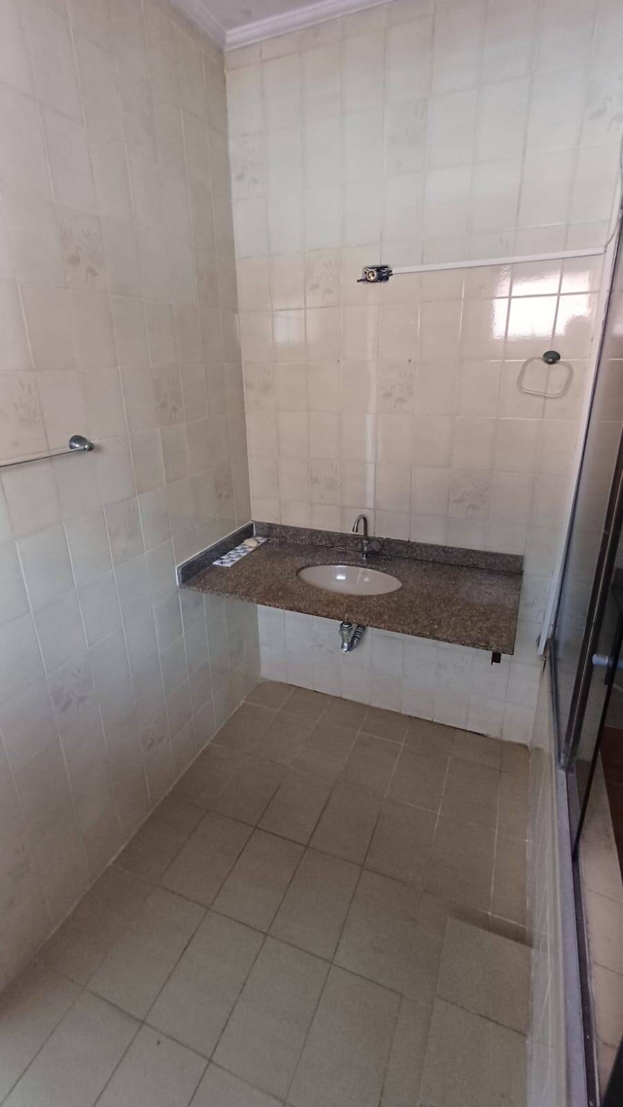 Apartamento para alugar com 3 quartos, 264m² - Foto 16