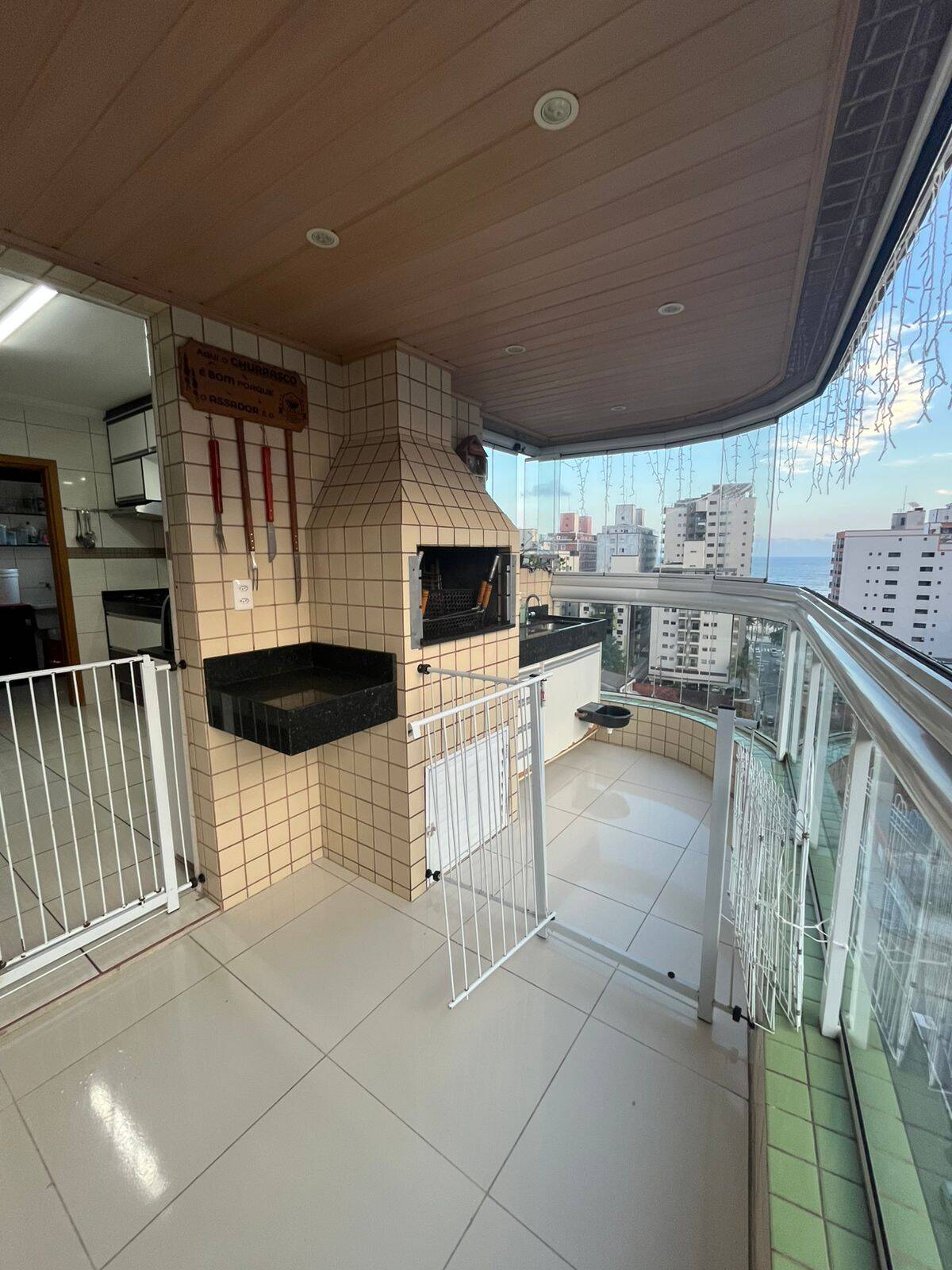 Apartamento para alugar com 3 quartos, 119m² - Foto 4