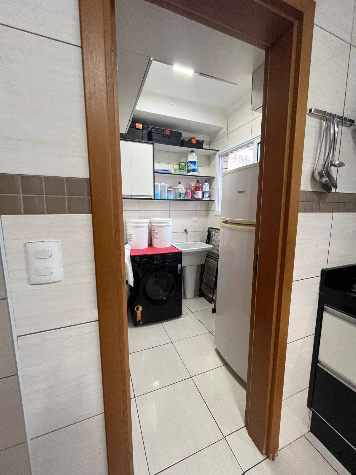 Apartamento para alugar com 3 quartos, 119m² - Foto 11