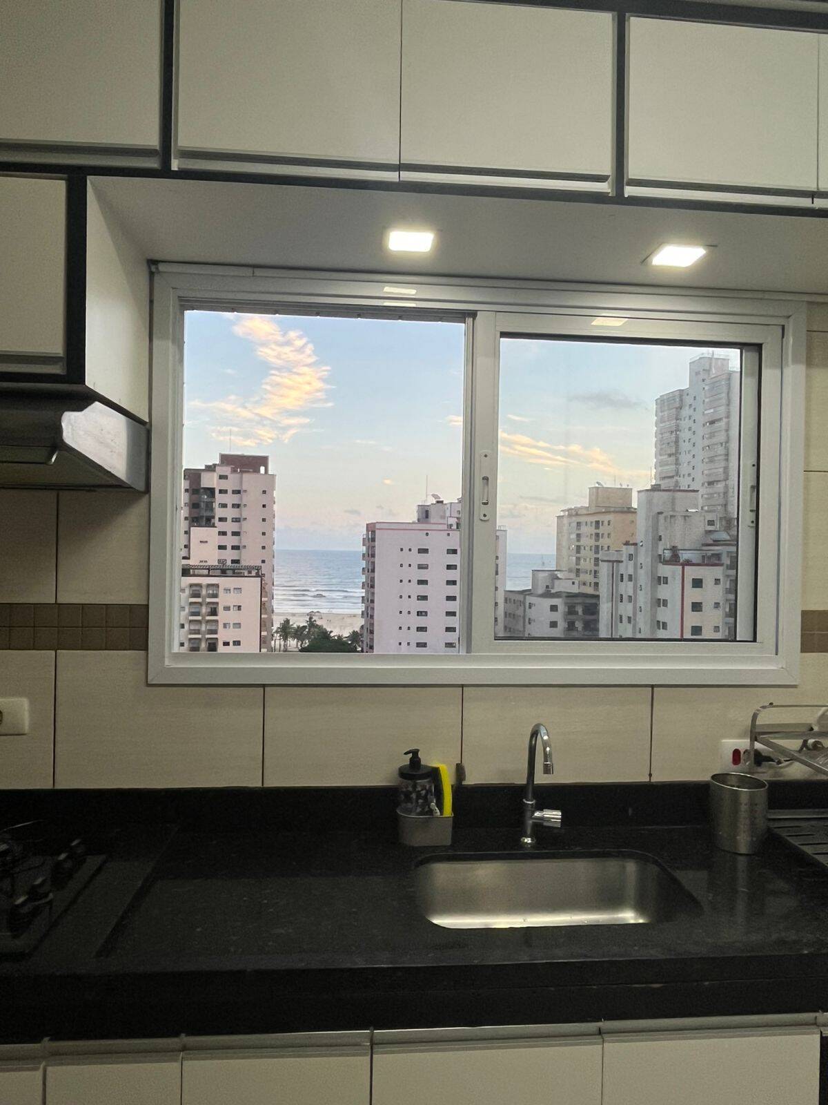 Apartamento para alugar com 3 quartos, 119m² - Foto 10