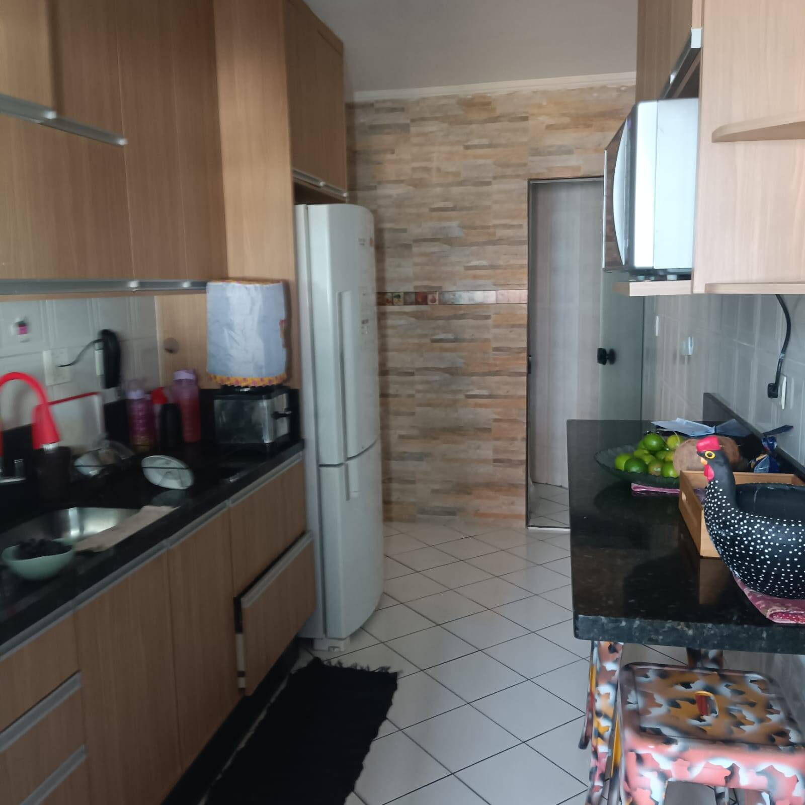 Apartamento à venda com 3 quartos, 130m² - Foto 2